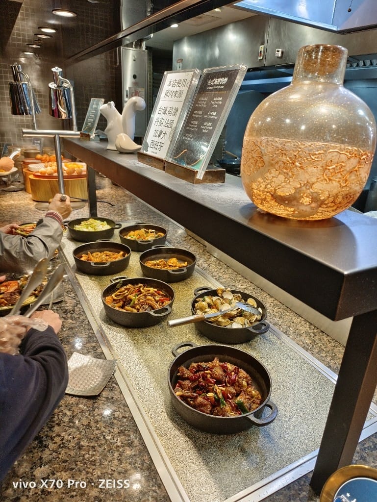【板橋吃到飽】饗食天堂板橋店，平日午餐😸