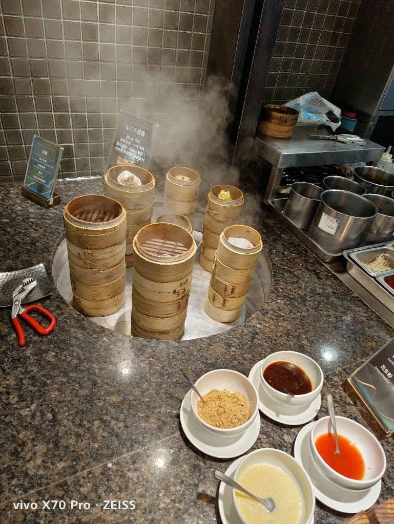 【板橋吃到飽】饗食天堂板橋店，平日午餐😸