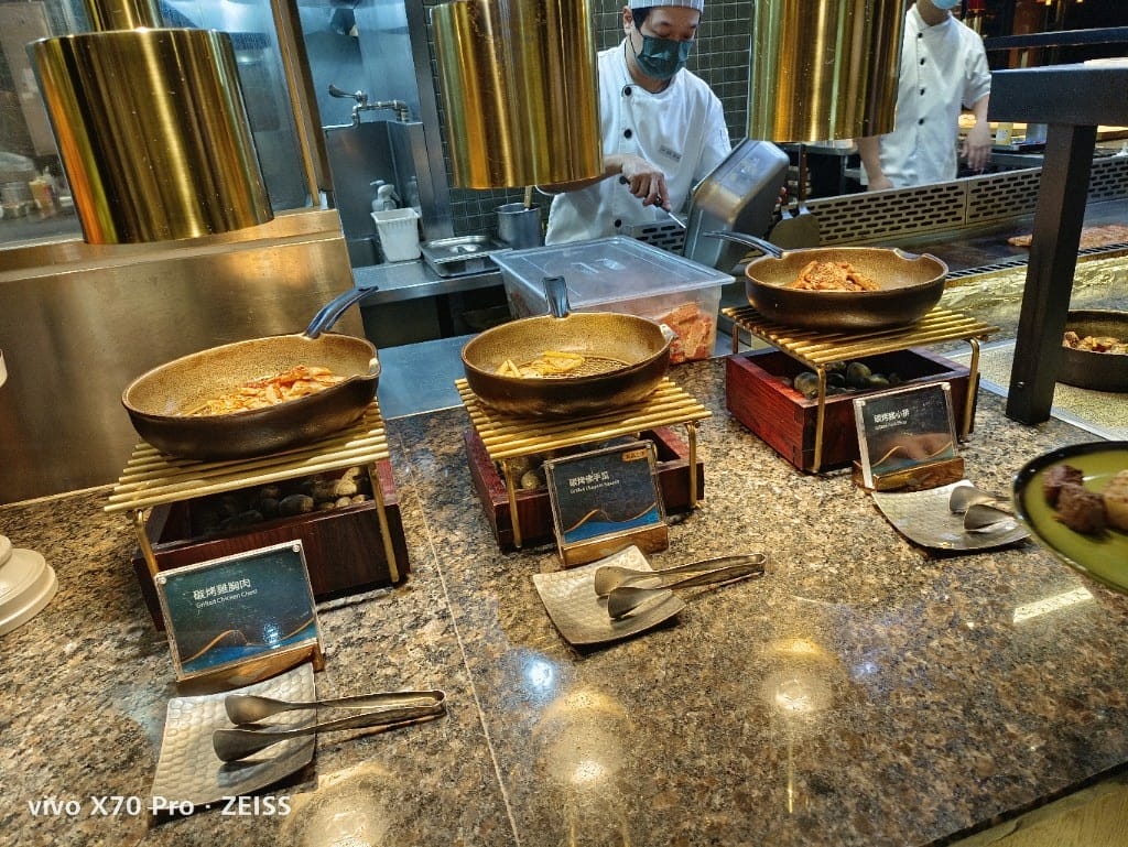 【板橋吃到飽】饗食天堂板橋店，平日午餐😸