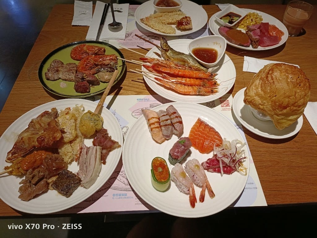 【板橋吃到飽】饗食天堂板橋店，平日午餐😸