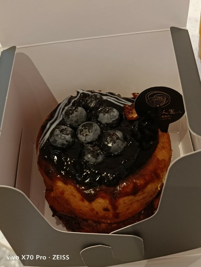 【新莊美食】捲捲人生，此生必嚐的肉桂捲買三送一哦！