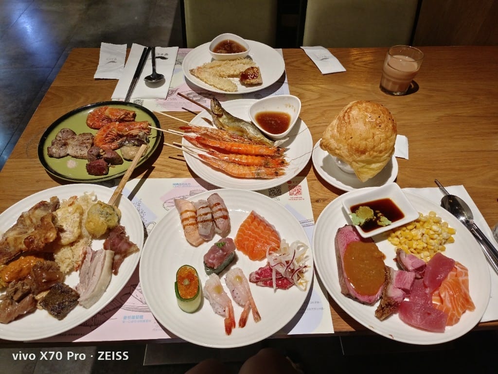 【板橋吃到飽】饗食天堂板橋店，平日午餐😸