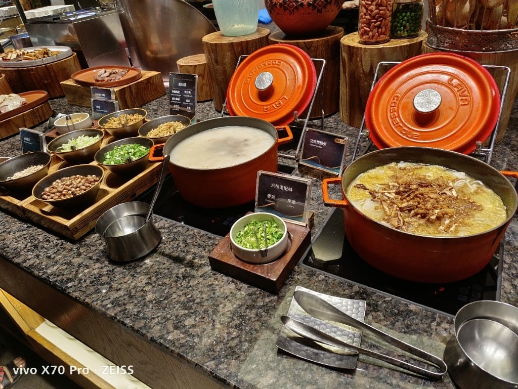 【板橋吃到飽】饗食天堂板橋店，平日午餐😸