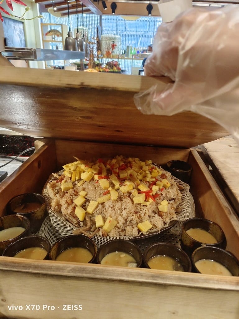【台北吃到飽】 君悅酒店彩日本料理，純日料吃到飽，HSBC買一送一哦！