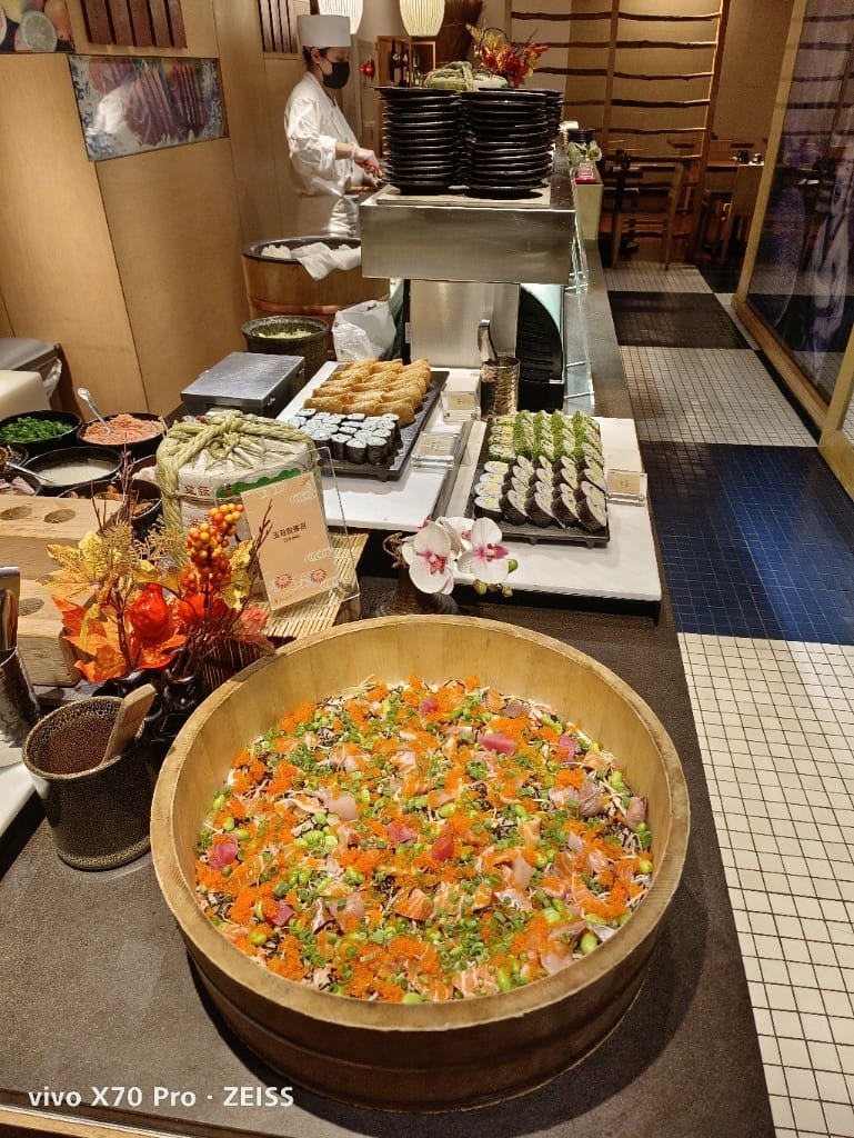 【台北吃到飽】 君悅酒店彩日本料理，純日料吃到飽，HSBC買一送一哦！