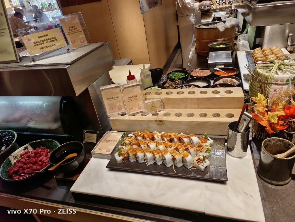 【台北吃到飽】 君悅酒店彩日本料理，純日料吃到飽，HSBC買一送一哦！