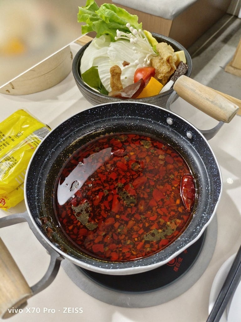 【新莊美食】 柒囍火鍋公司，網美風火鍋店！