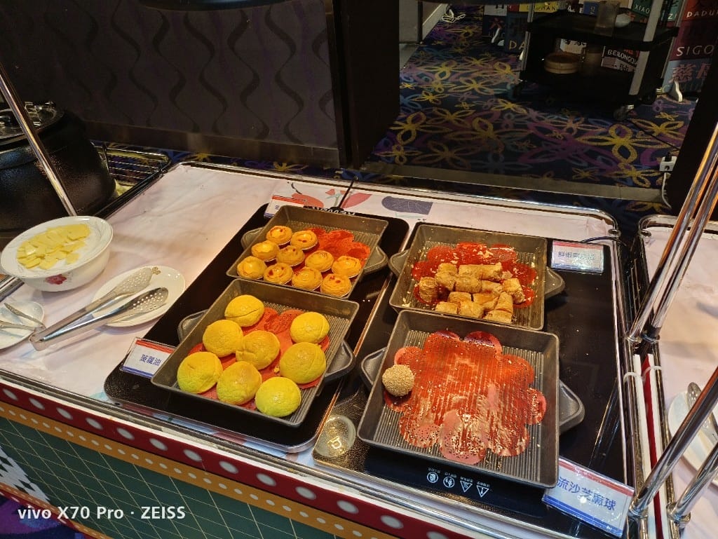 【新北吃到飽】晶宴會館-中和館，買一送一只要$330😸