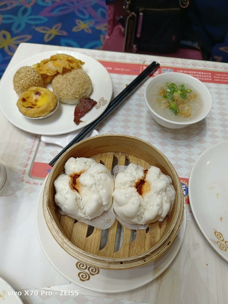 【新北吃到飽】晶宴會館-中和館，買一送一只要$330😸