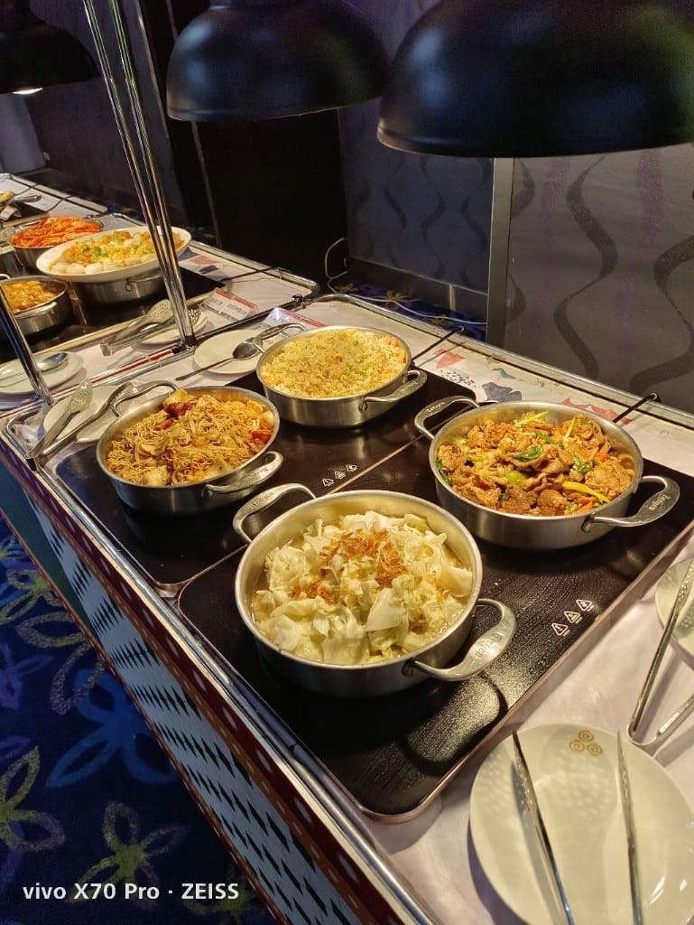 【新北吃到飽】晶宴會館-中和館，買一送一只要$330😸