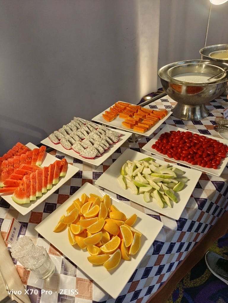 【新北吃到飽】晶宴會館-中和館，買一送一只要$330😸