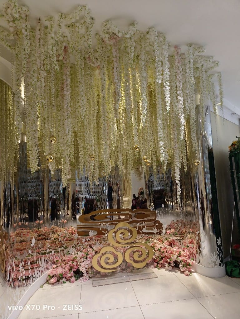 【新北吃到飽】晶宴會館-中和館，買一送一只要$330😸