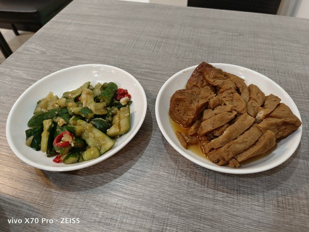 【新莊美食】 王的秘製黑蒜牛肉麵，巷弄裡的私房牛肉麵