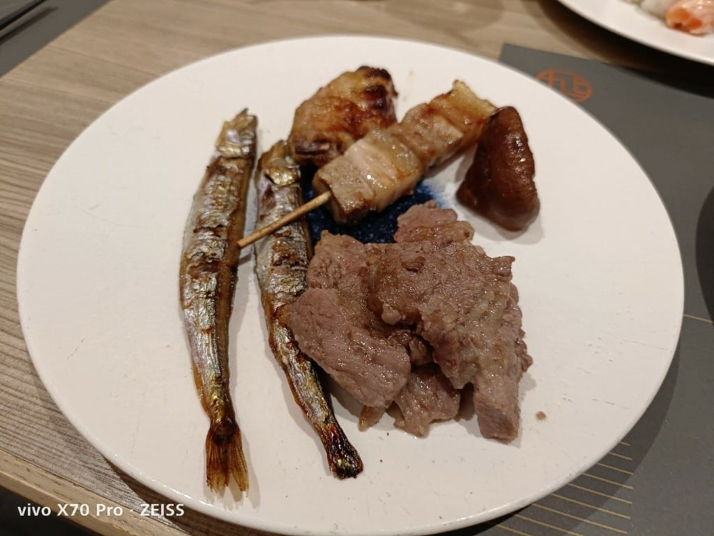 【台北吃到飽】旭集下午茶13訪，飽滿蟹黃麵包蟹自由了！