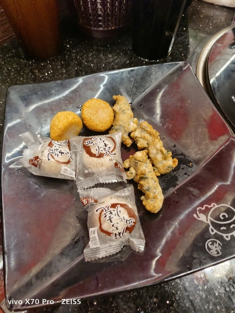 【新莊吃到飽】小蒙牛頂級麻辣養生鍋,平價湯頭好的火鍋吃到飽❤️ - 第16張圖 【新莊吃到飽】小蒙牛頂級麻辣養生鍋,平價湯頭好的火鍋吃到飽❤️