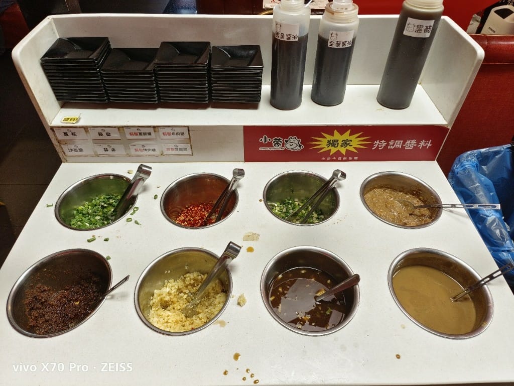 【新莊吃到飽】小蒙牛頂級麻辣養生鍋,平價湯頭好的火鍋吃到飽❤️ - 第12張圖 【新莊吃到飽】小蒙牛頂級麻辣養生鍋,平價湯頭好的火鍋吃到飽❤️