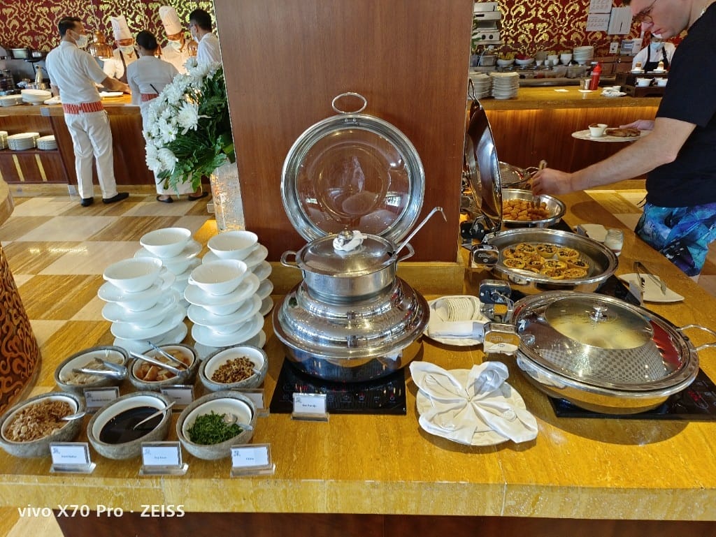 【峇里島美食】瑞吉酒店Boneka早餐