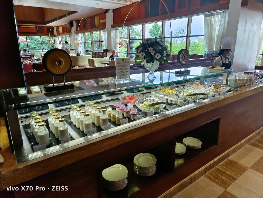 【峇里島美食】瑞吉酒店Boneka早餐