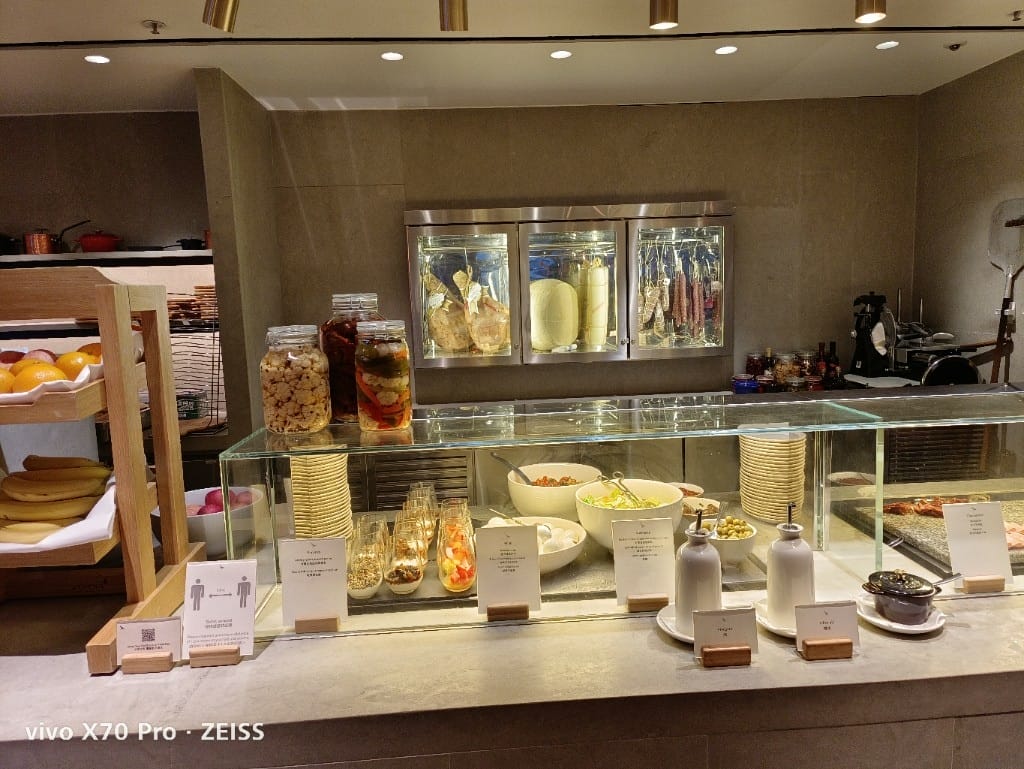 【香港美食】國泰航空玉衡堂貴賓室 & 大通銀行藍寶石貴賓室
