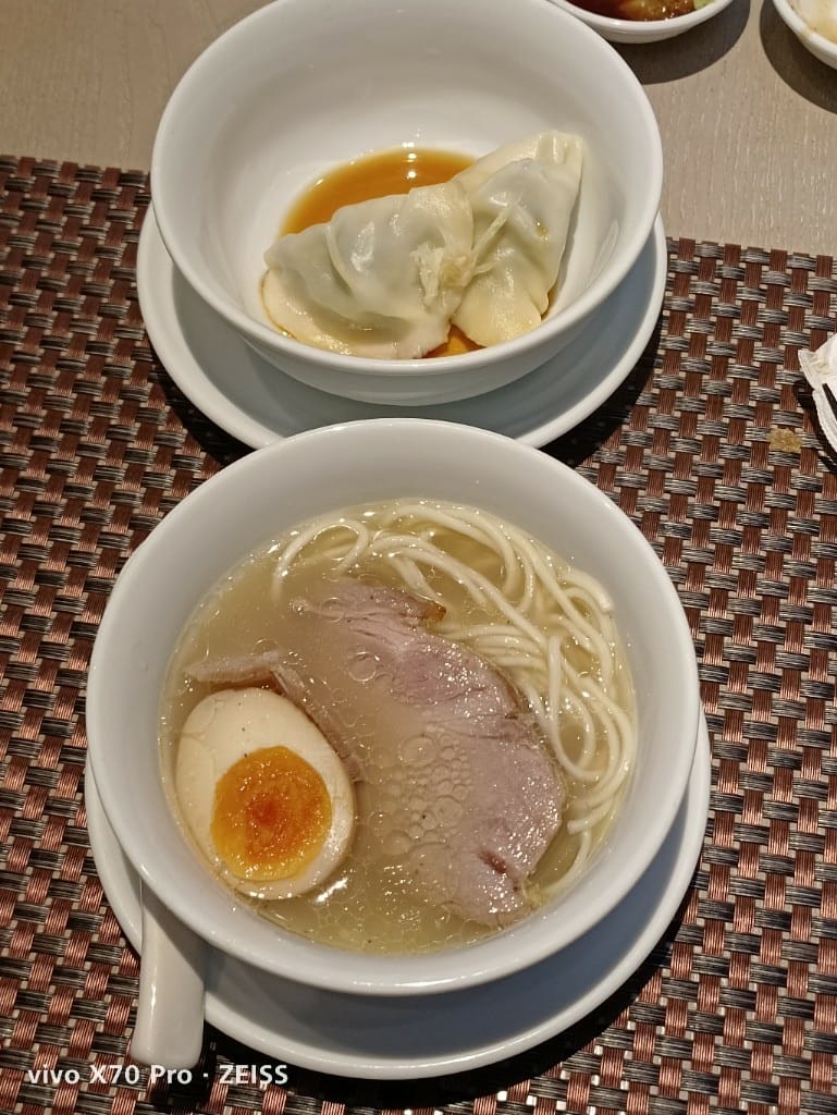 【台北吃到飽】香格里拉遠企CAFE8訪，平日午餐買一送一