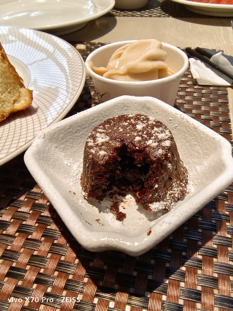 【台北吃到飽】香格里拉遠企CAFE8訪，平日午餐買一送一