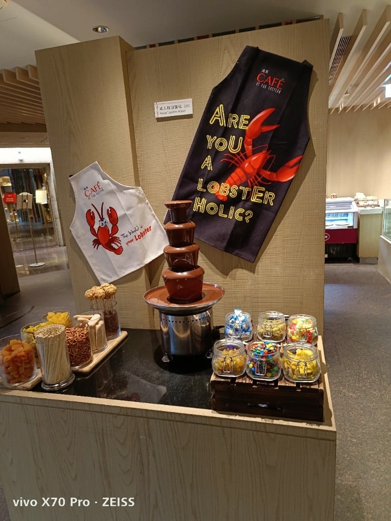【台北吃到飽】香格里拉遠企CAFE8訪，平日午餐買一送一