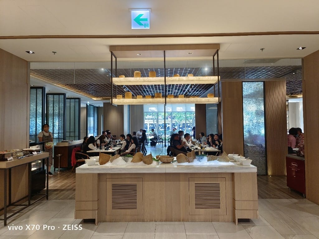 【台北吃到飽】國泰萬怡MJ Kitchen 自助餐廳，暖辛鍋物季！