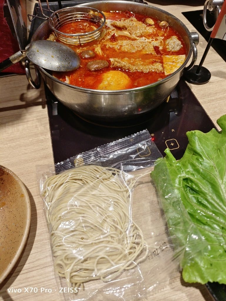 【板橋美食】聚日式鍋物板橋環球店，生意一樣強強滾的日式鍋物