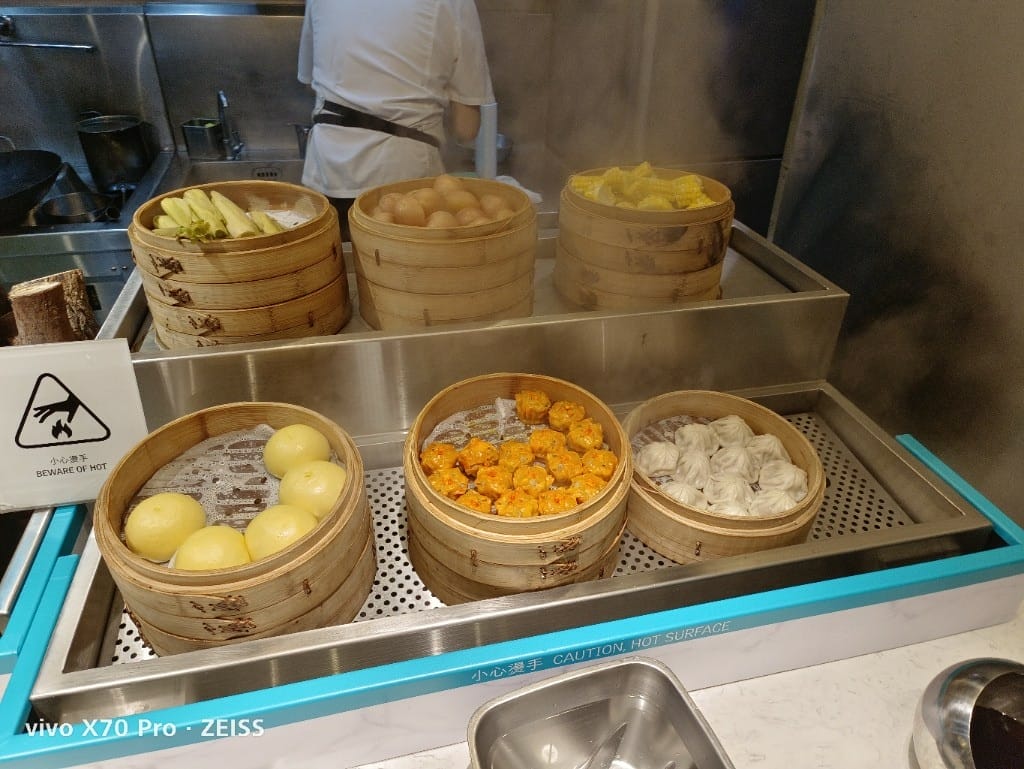 【台北吃到飽】艾美寒舍探索廚房，JCB下午茶買一送一，終於回鮭了！