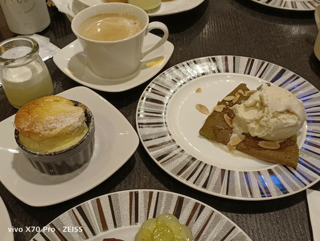 【台北吃到飽】艾美寒舍探索廚房，JCB下午茶買一送一，終於回鮭了！