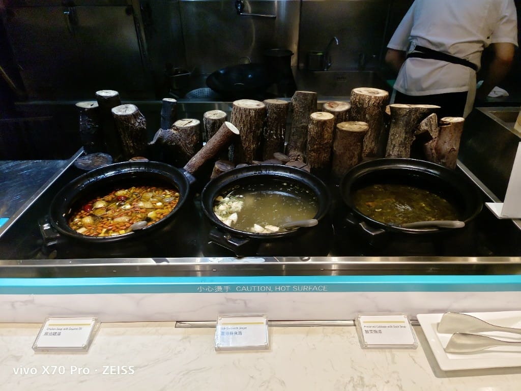 【台北吃到飽】艾美寒舍探索廚房，JCB下午茶買一送一，終於回鮭了！