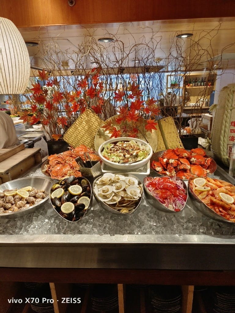 【台北吃到飽】 君悅酒店彩日本料理7訪，純日料吃到飽，HSBC買一送一哦！