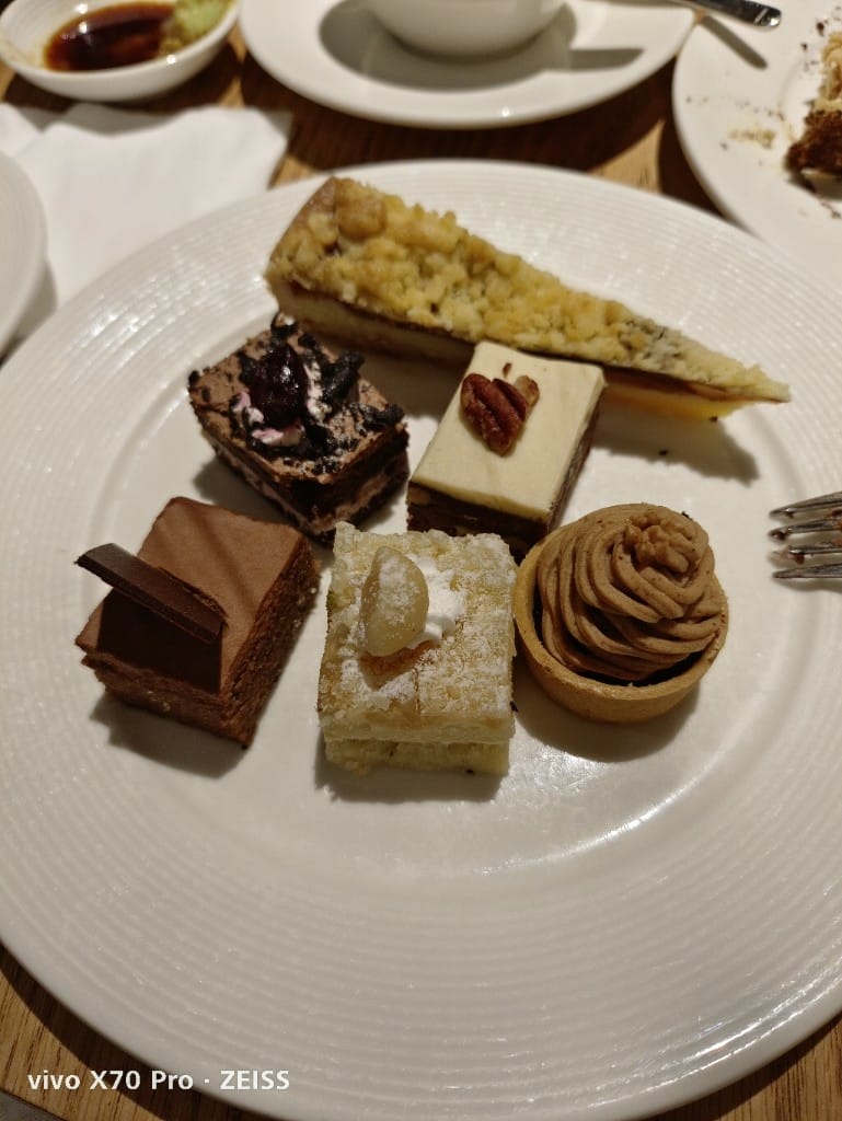 【台北吃到飽】君悅凱菲屋午餐買一送一