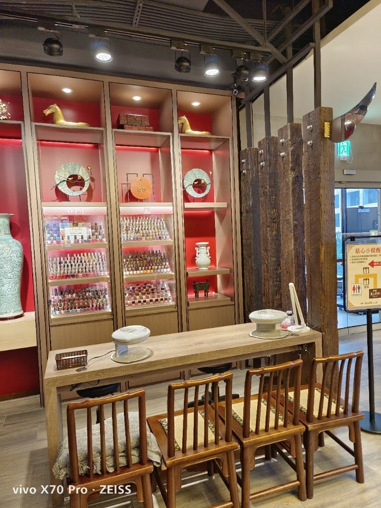 【桃園吃到飽】問鼎皇上吉祥宮廷火鍋桃園藝文店快閃吃到飽