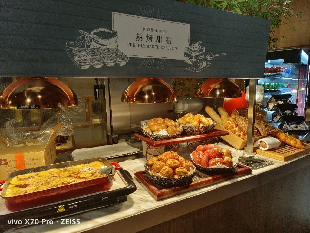 【台北吃到飽】喜來登12廚下午餐10訪，JCB買一送一