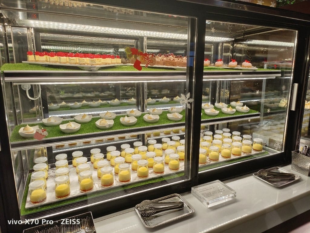 【台北吃到飽】喜來登12廚下午餐10訪，JCB買一送一