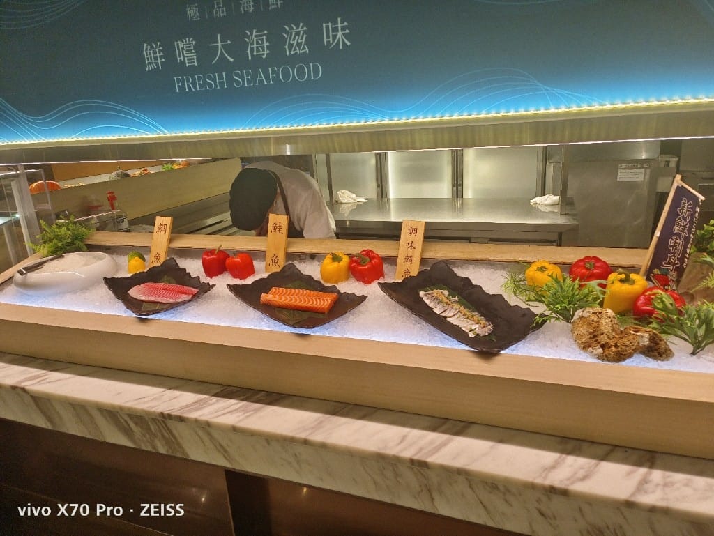 【台北吃到飽】喜來登12廚下午餐10訪，JCB買一送一