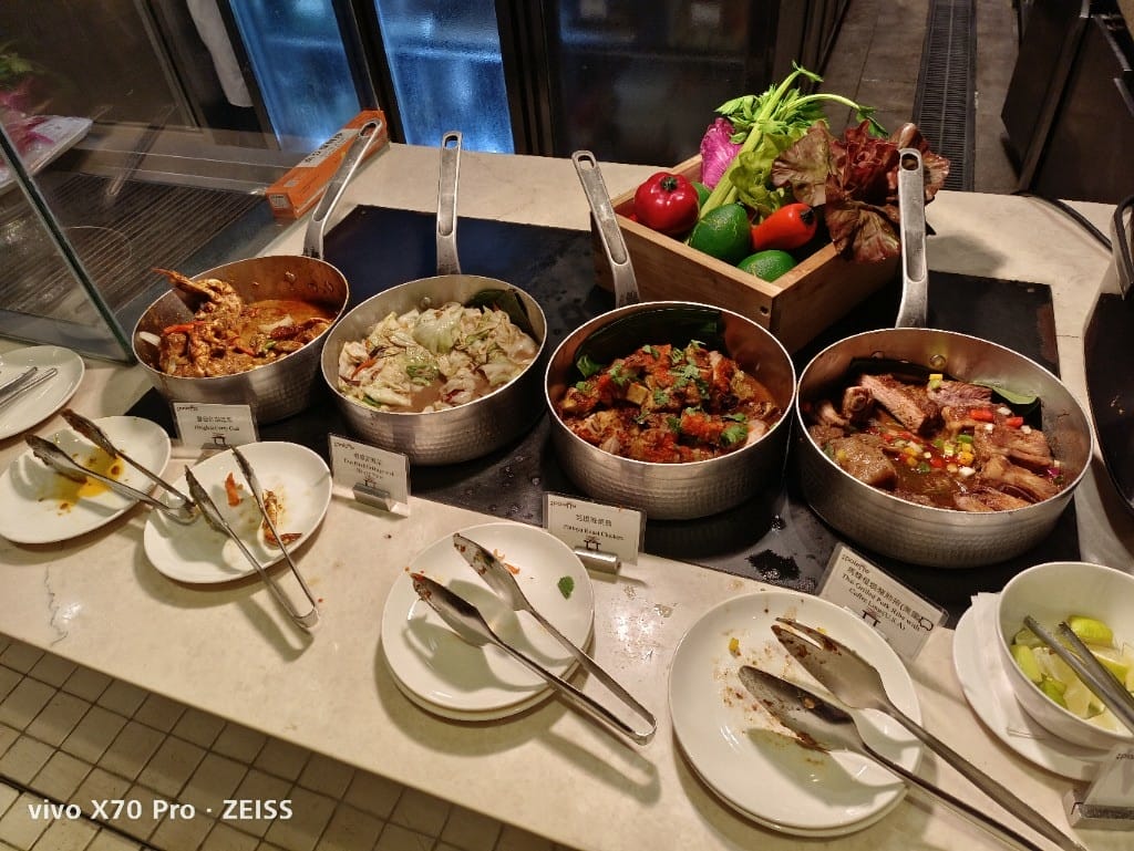 【台北吃到飽】美福彩匯午餐18訪，金卡會員買一送一