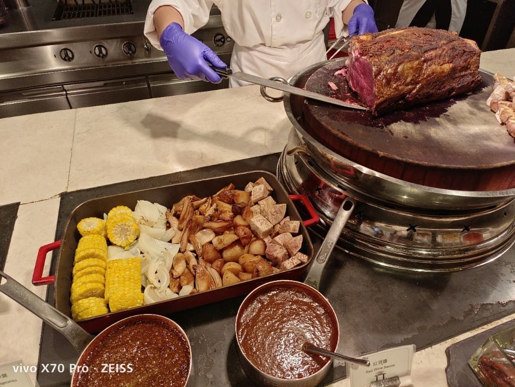 【台北吃到飽】美福彩匯午餐18訪，金卡會員買一送一