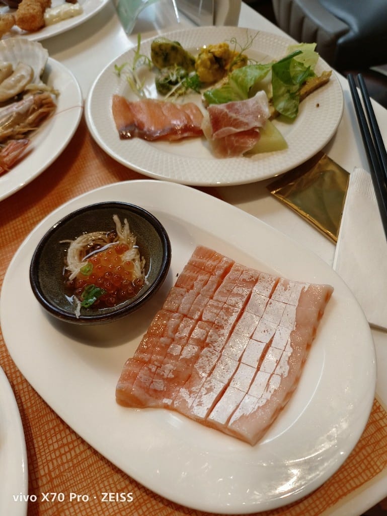 【台北吃到飽】美福彩匯午餐18訪，金卡會員買一送一