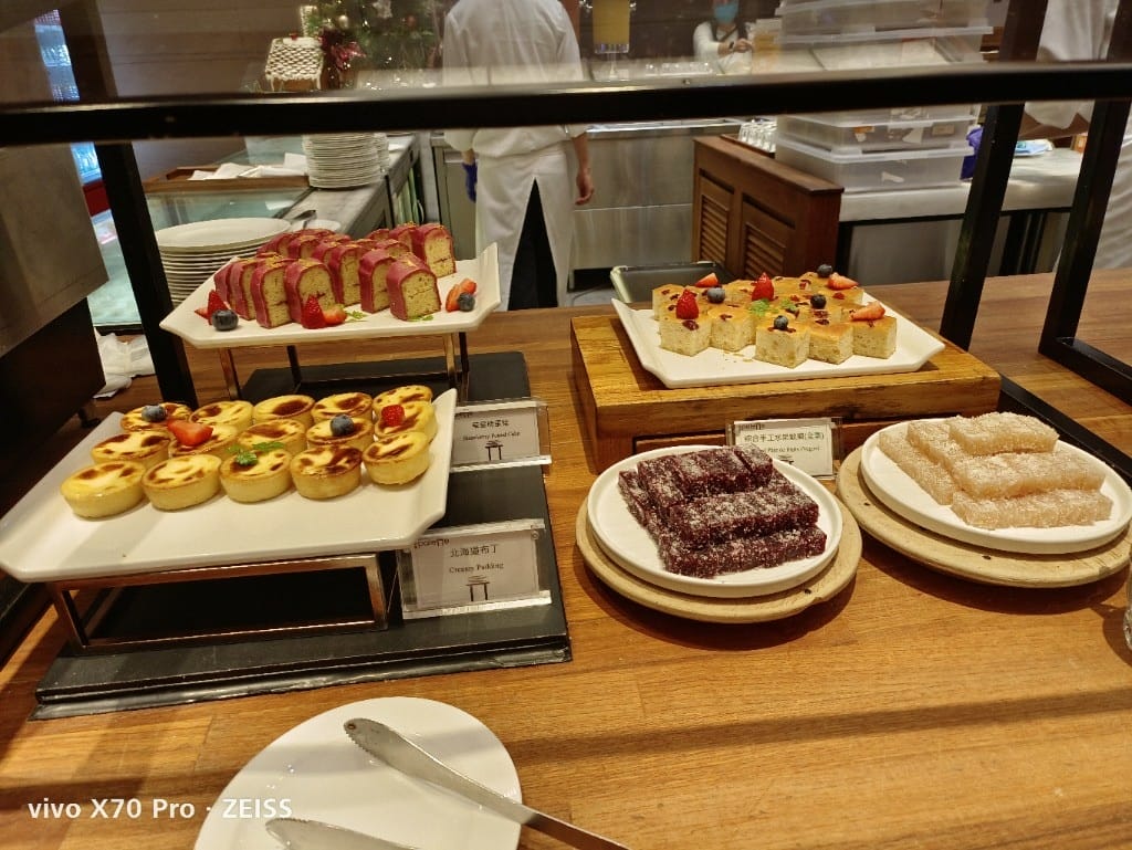 【台北吃到飽】美福彩匯午餐18訪，金卡會員買一送一