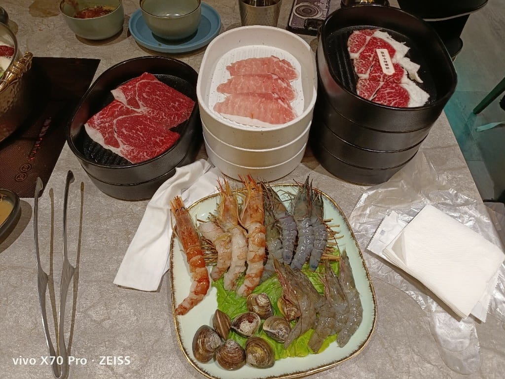 【台北吃到飽】嚮辣和牛麻辣鍋台北捷運西門