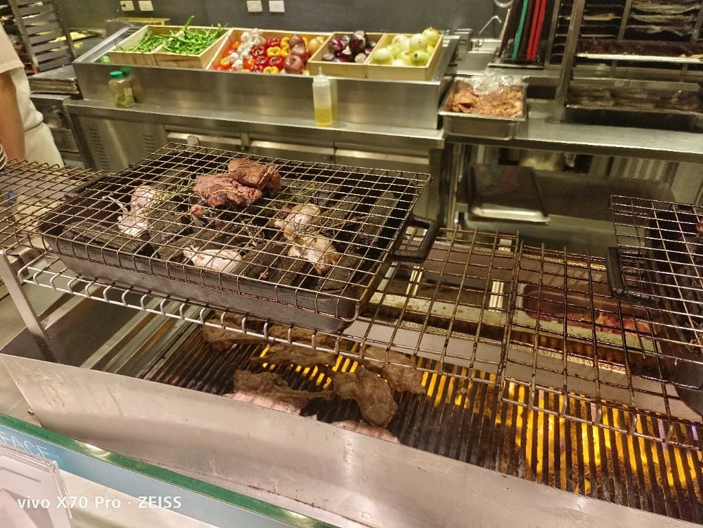 【台北吃到飽】艾美寒舍探索廚房15訪，耶誕綺麗饗宴