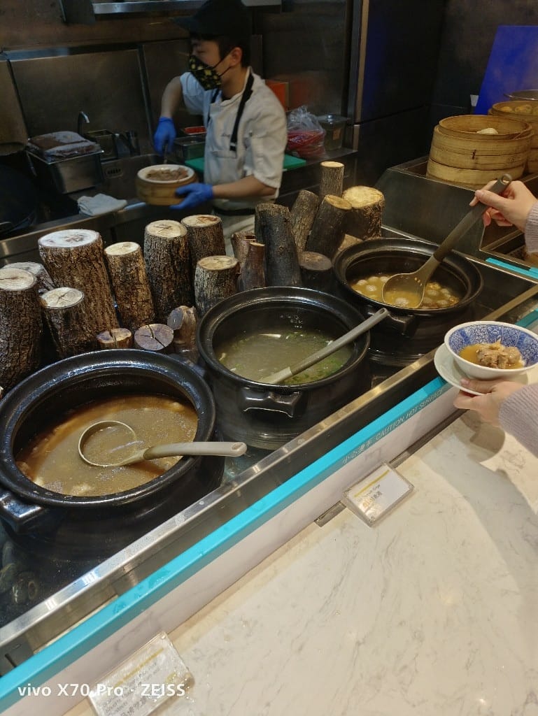 【台北吃到飽】艾美寒舍探索廚房15訪，耶誕綺麗饗宴
