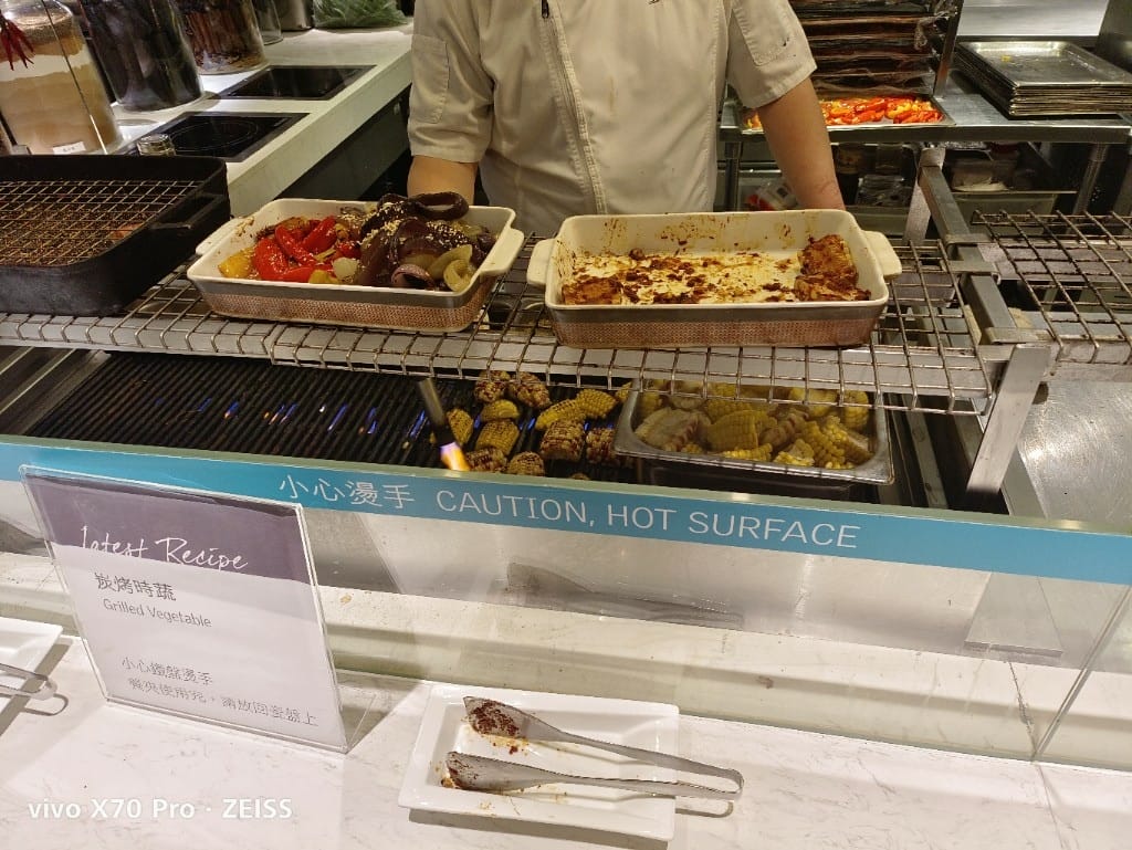 【台北吃到飽】艾美寒舍探索廚房15訪，耶誕綺麗饗宴
