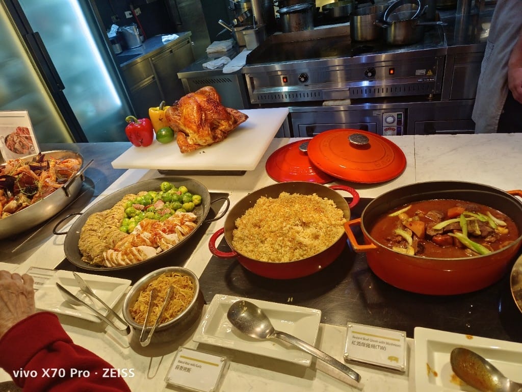 【台北吃到飽】艾美寒舍探索廚房15訪，耶誕綺麗饗宴