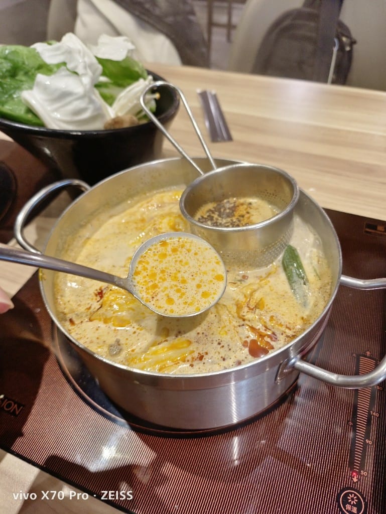 【新莊美食】大魔大滿足鍋物新莊店，號稱全台最強制霸級肉品火鍋店