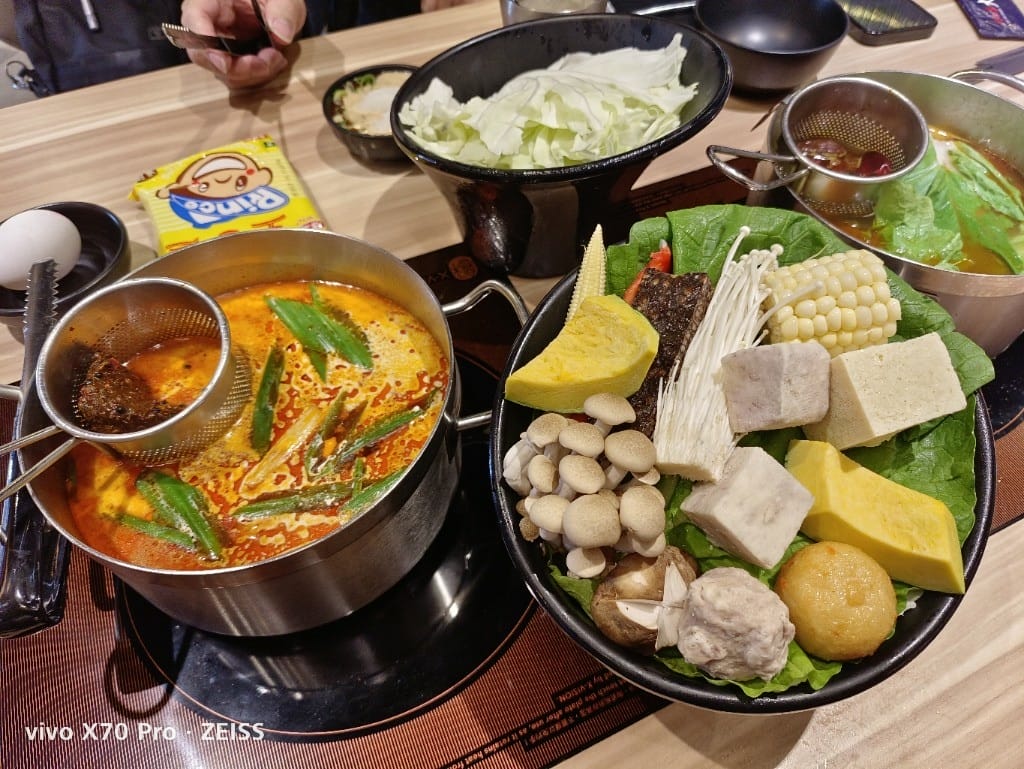 【新莊美食】大魔大滿足鍋物新莊店，號稱全台最強制霸級肉品火鍋店
