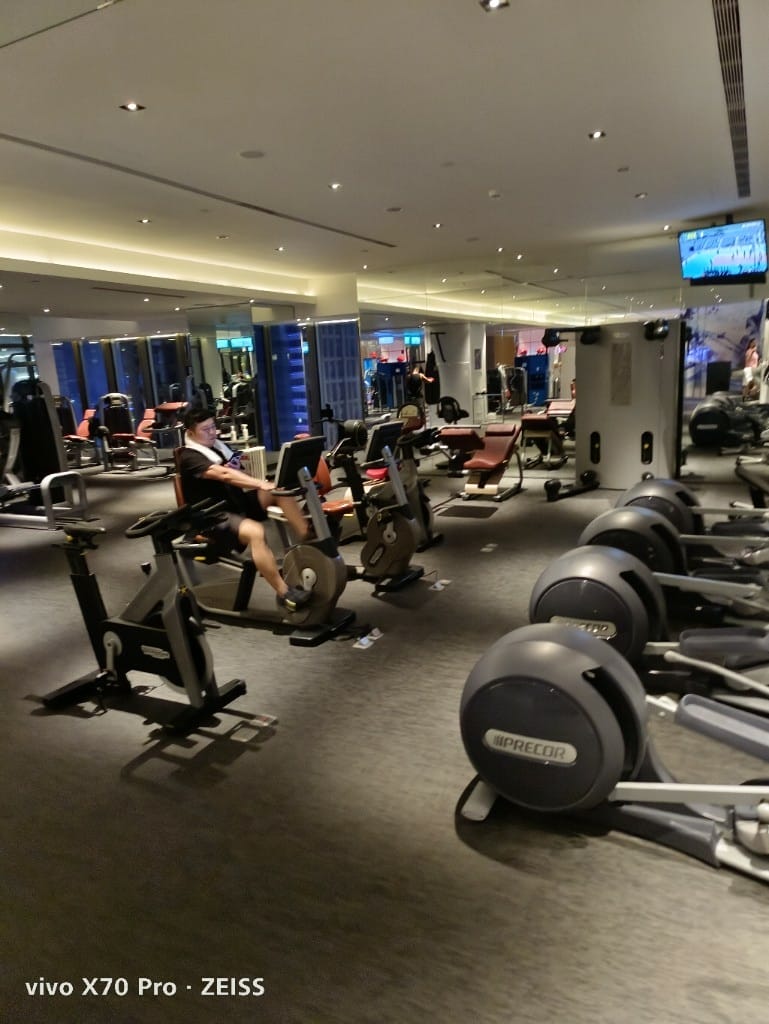 【台北住宿】W Hotel 上佳客房，感受久違的信義區跨年夜！！
