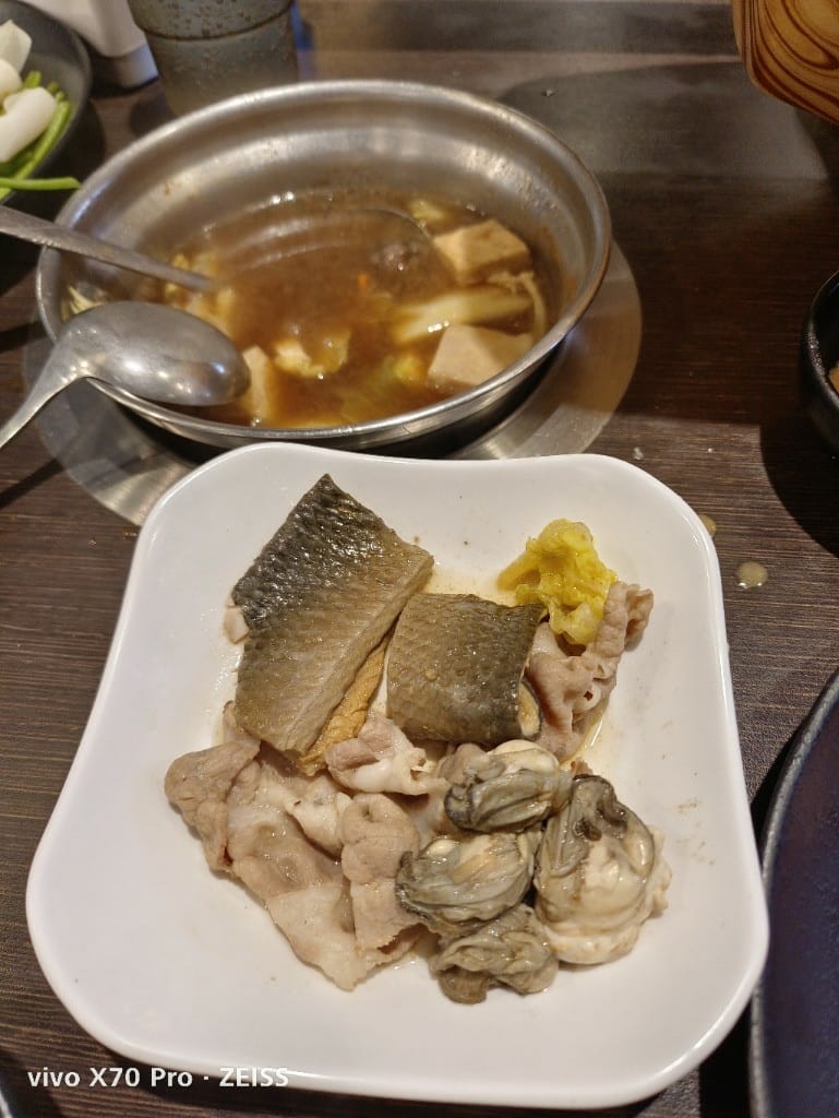 【新莊吃到飽】八雲町和牛海鮮鍋物298吃到飽火鍋新莊店